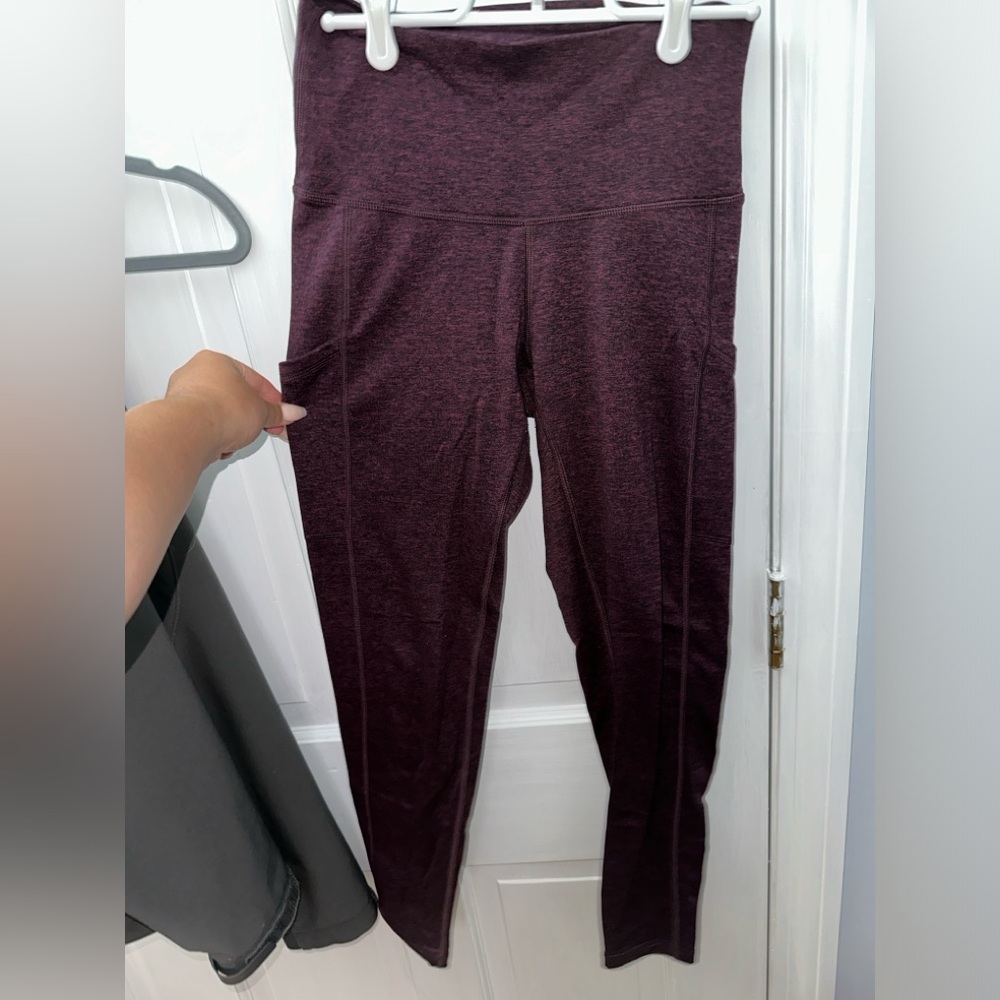 arie maroon leggings